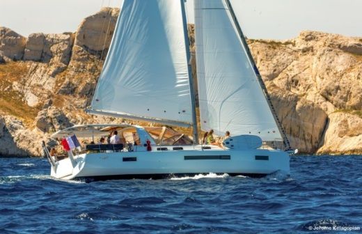 Monocat Charter Jeanneau Sun Loft 47 Monocat Sailboat (2020) in Le Marin ...