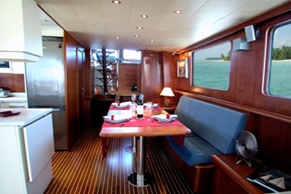 Yate de lujo de 18 metros en  Sitges .