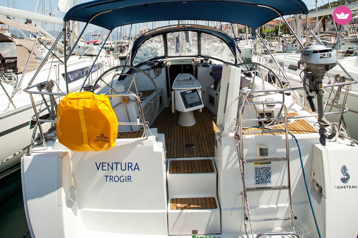 Beneteau Oceanis 40 in Trogir  