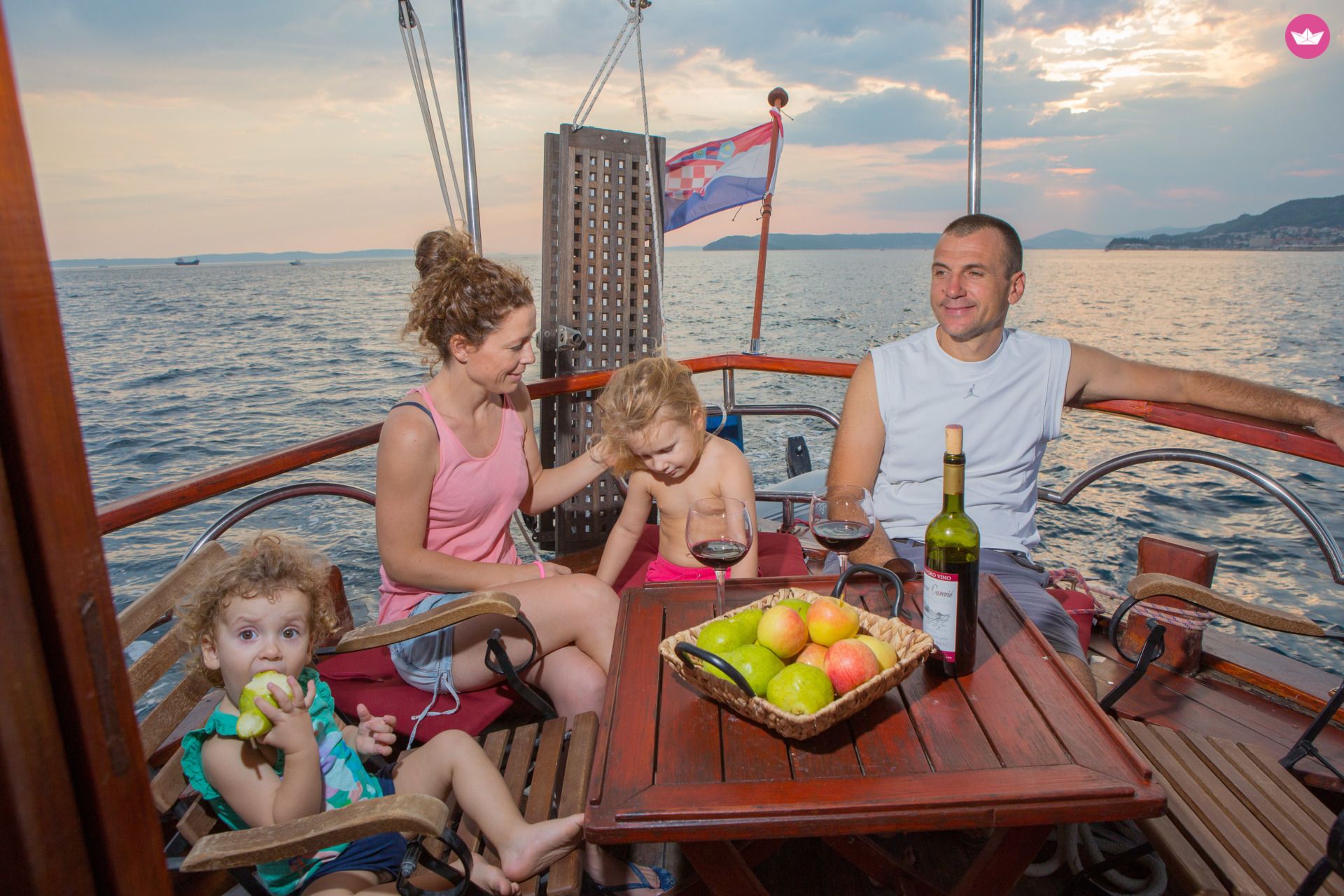 Charter Motorboat Traditional Croatian Boat Leut Palagruža Split