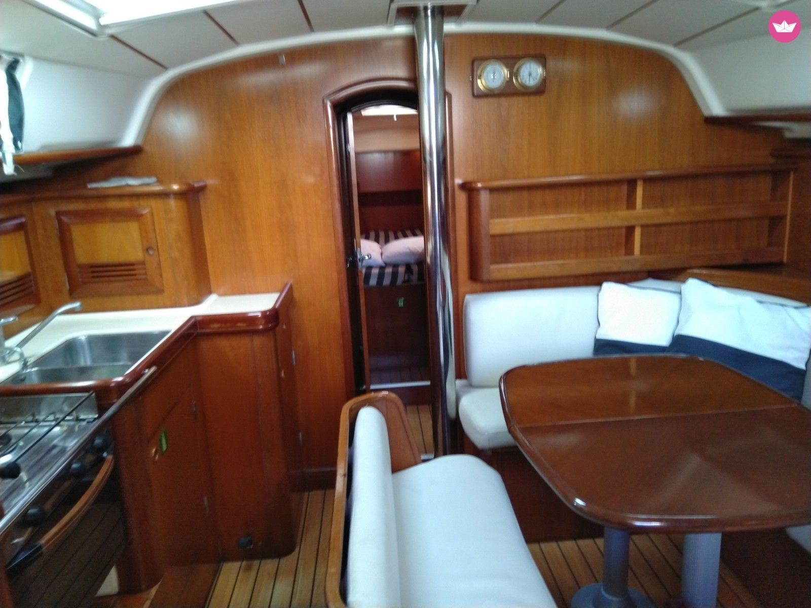 Sailboat Beneteau Oceanis 411 Clipper for hire