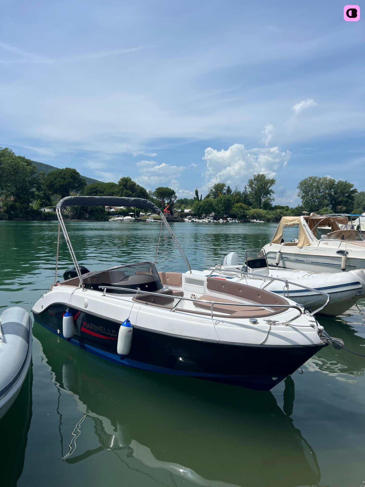 Bateau à moteur Marinello