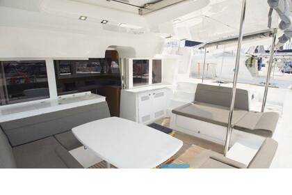 Rental Catamaran  Lagoon 450 Fly Athens
