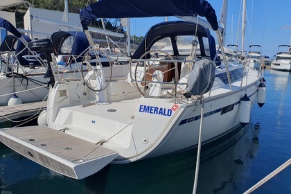 Hire Sailboat Bavaria Bavaria Cruiser 37 Drage, Pakoštane