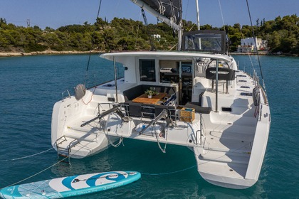 Hire Catamaran  Lagoon 40  Porto Cheli