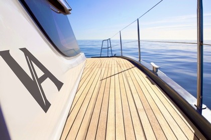 Alquilar catamarán de lujo en Barcelona