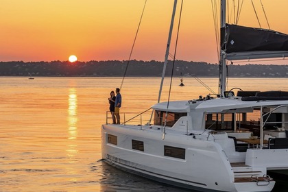 Charter Catamaran Lagoon 46 46 FLY Lisbon