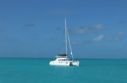 Location Catamaran Lagoon 380 Infinity Nassau