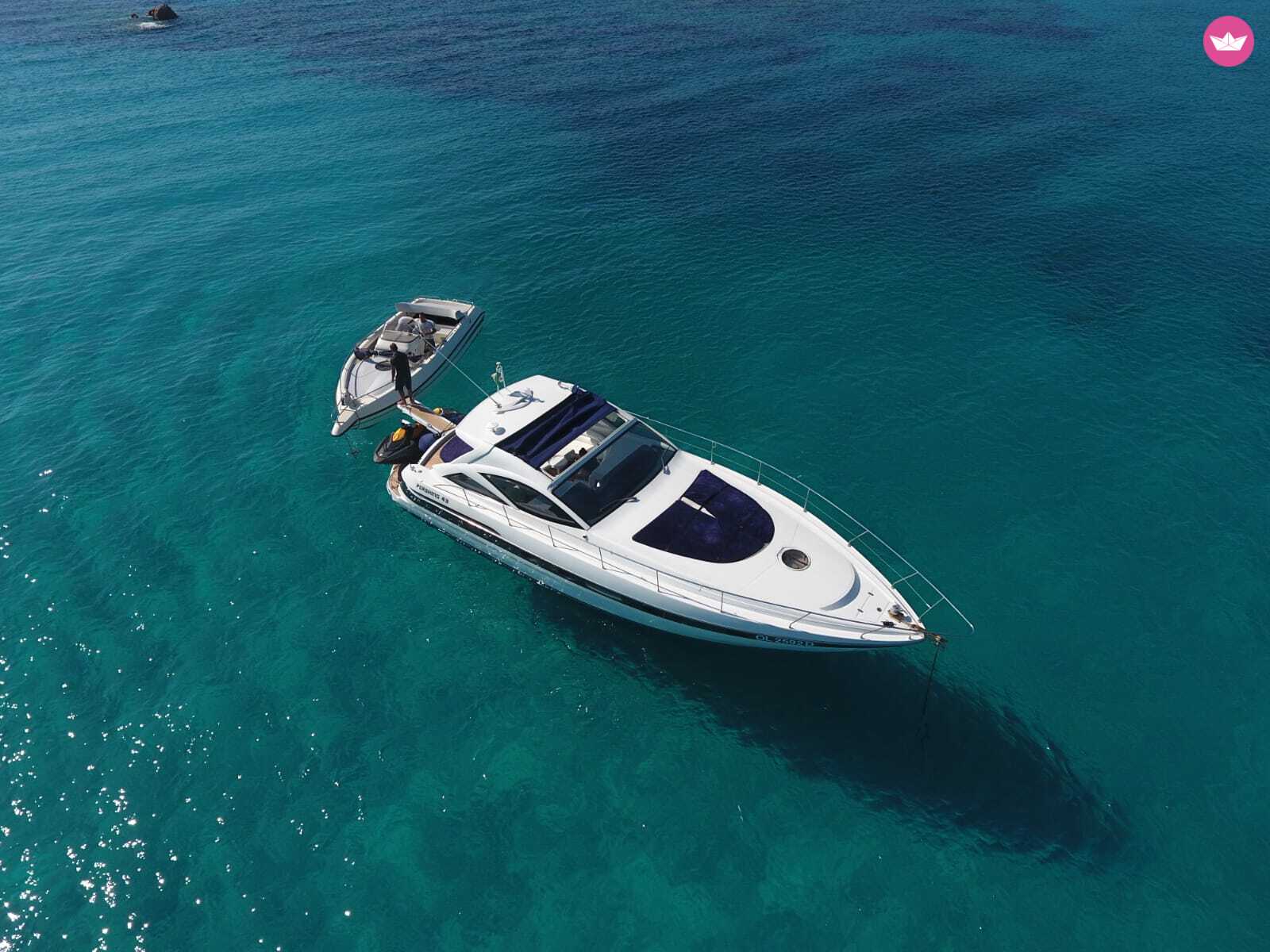 Bateau à moteur Pershing 43 500cv