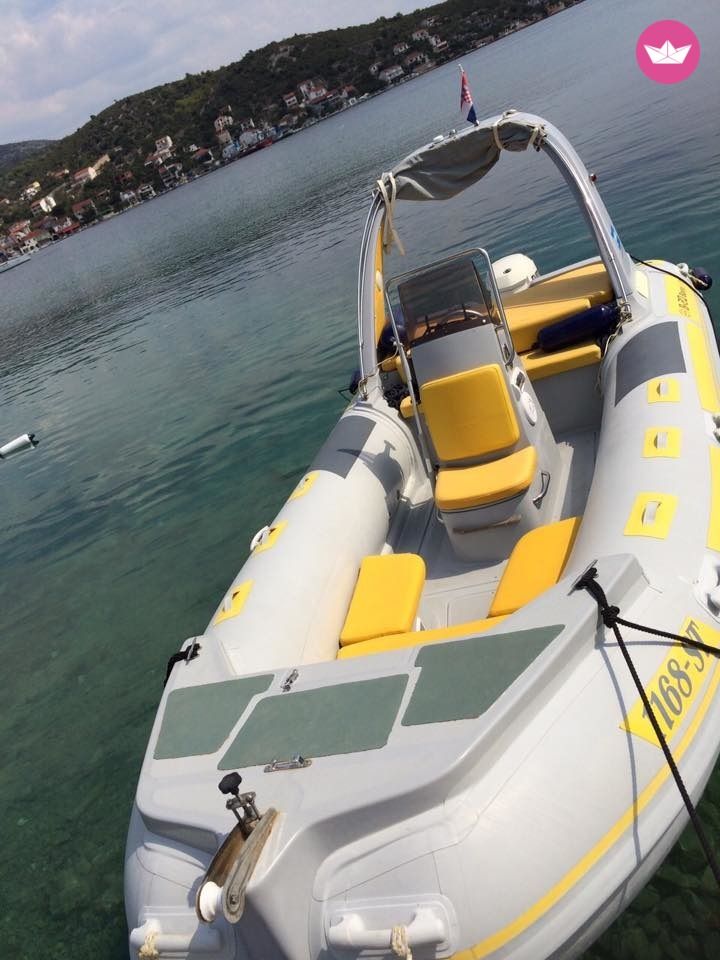 Inmark Marine Baracuda 20 in Trogir for hire