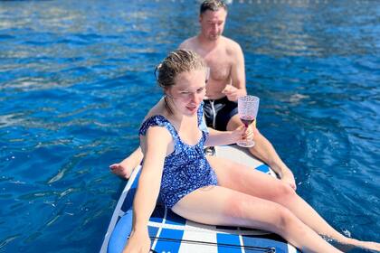 Cruise with Skipper, Hostess and free Wi-Fi