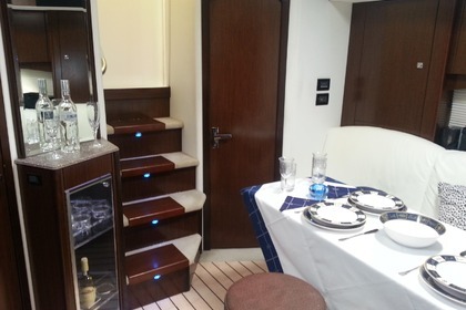 Cruiser Yachts 430cc Themis iv