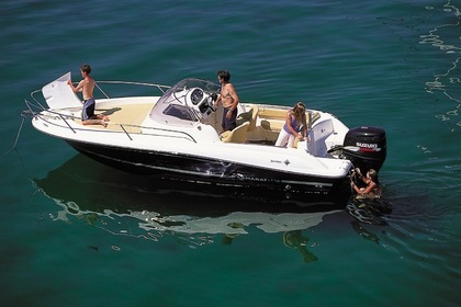 Hire Motorboat JEANNEAU CAP CAMARAT 7,15 WA Arzon