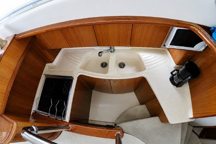 Hyra båt Motorbåt Azimut Azimut 46 Aten