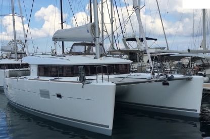 Charter Catamaran Lagoon 400 Portorosa