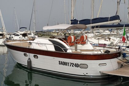 Hire Motorboat Aprea a Mare Don Giovanni Amalfi
