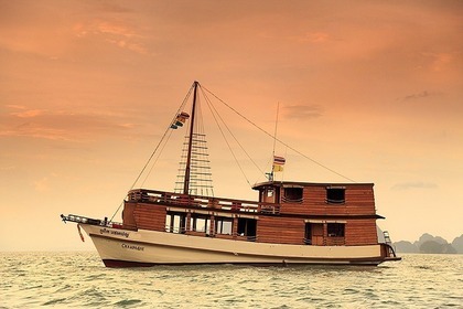 Aluguel Iate a vela Custom Wooden Boat Phuket