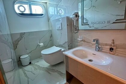 Ultra Luxury gulet with a capacity of 10 people