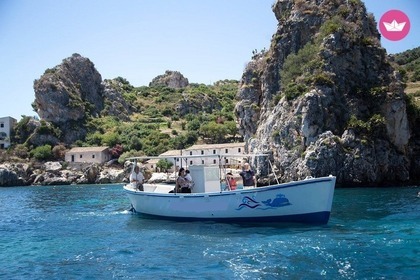 Charter Motorboat CT marine gozzo Castellammare del Golfo