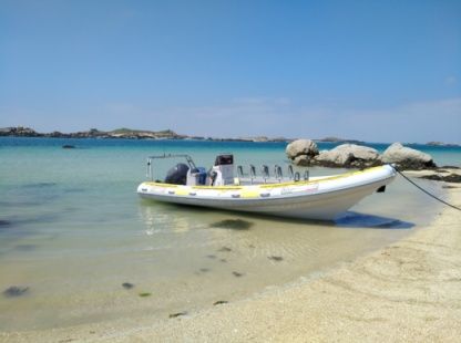 Location Semi-rigide Master 750 Charter Granville