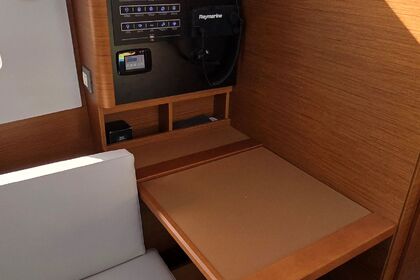 Miete Segelboot Jeanneau Sun Odyssey 380 Pula