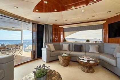 Beautiful Sunseeker94 for Weekly Cruise