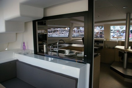 Location Catamaran Catana Bali 4.5 - 4 + 2 cab. Lavrio