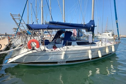 Verhuur Zeilboot Kirié Feeling 1090 La Grande-Motte