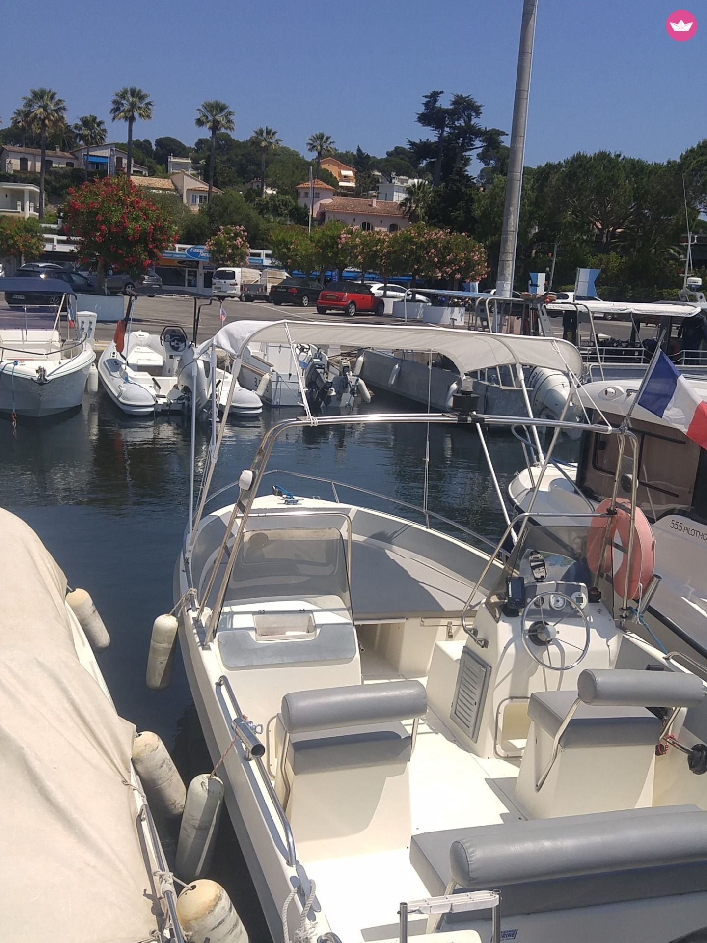 Motorboat Ultramar Open 570 for hire