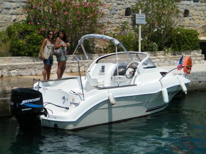 Miete Motorboot Quicksilver Cruiser 150 Cv Marseille
