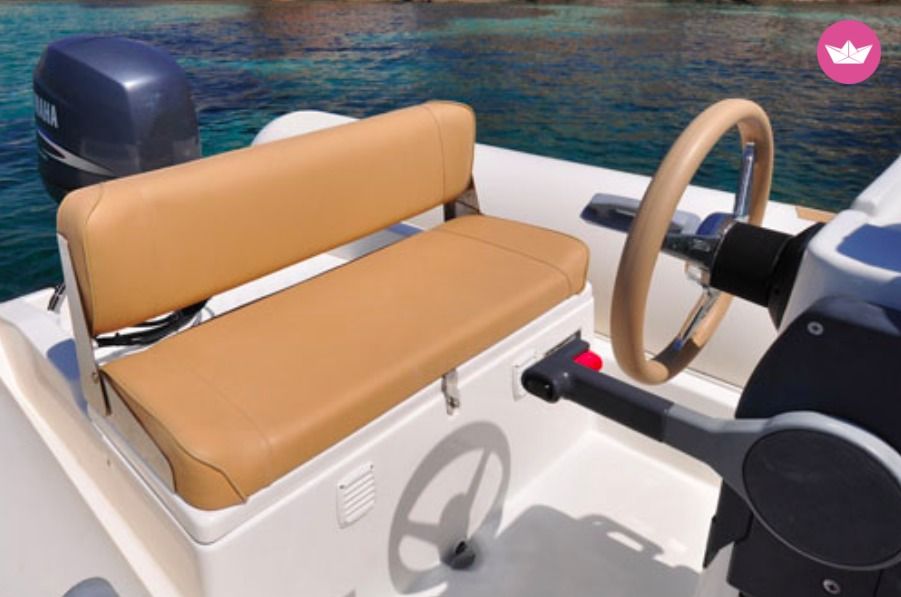 Charter rIB in Trogir  