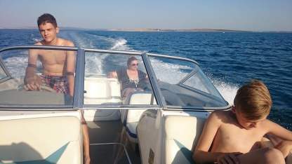 Аренда Моторное судно Bayliner Bayliner 185 Нин