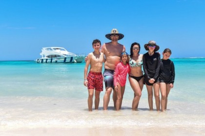 Motor Catamaran 2025 Sport Edition