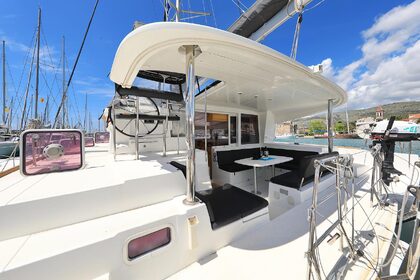Hyra båt Katamaran Lagoon-Bénéteau Lagoon 400 - 4 + 2 cab. Trogir