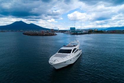 Hire Motor yacht Riva Dolce Vita 70 Castellammare di Stabia