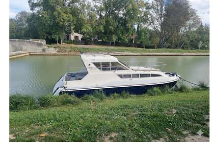 Location Péniche crown blue line capri Castelnaudary