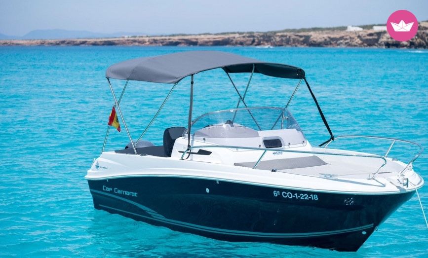 Motorboat Jeanneau Cap Camarat 5.5 Wa for hire