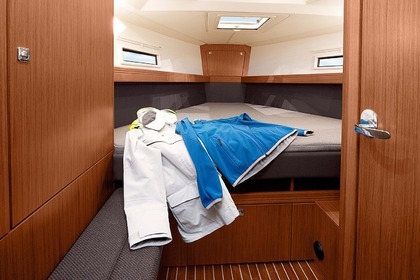 Brand New Bavaria Cruiser 41 for 6 Guests