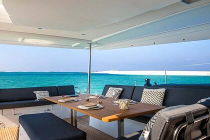 Noleggio Catamarano Fountaine Pajot Fountaine Pajot Aura 51 SMART ELECTRIC Pozzuoli