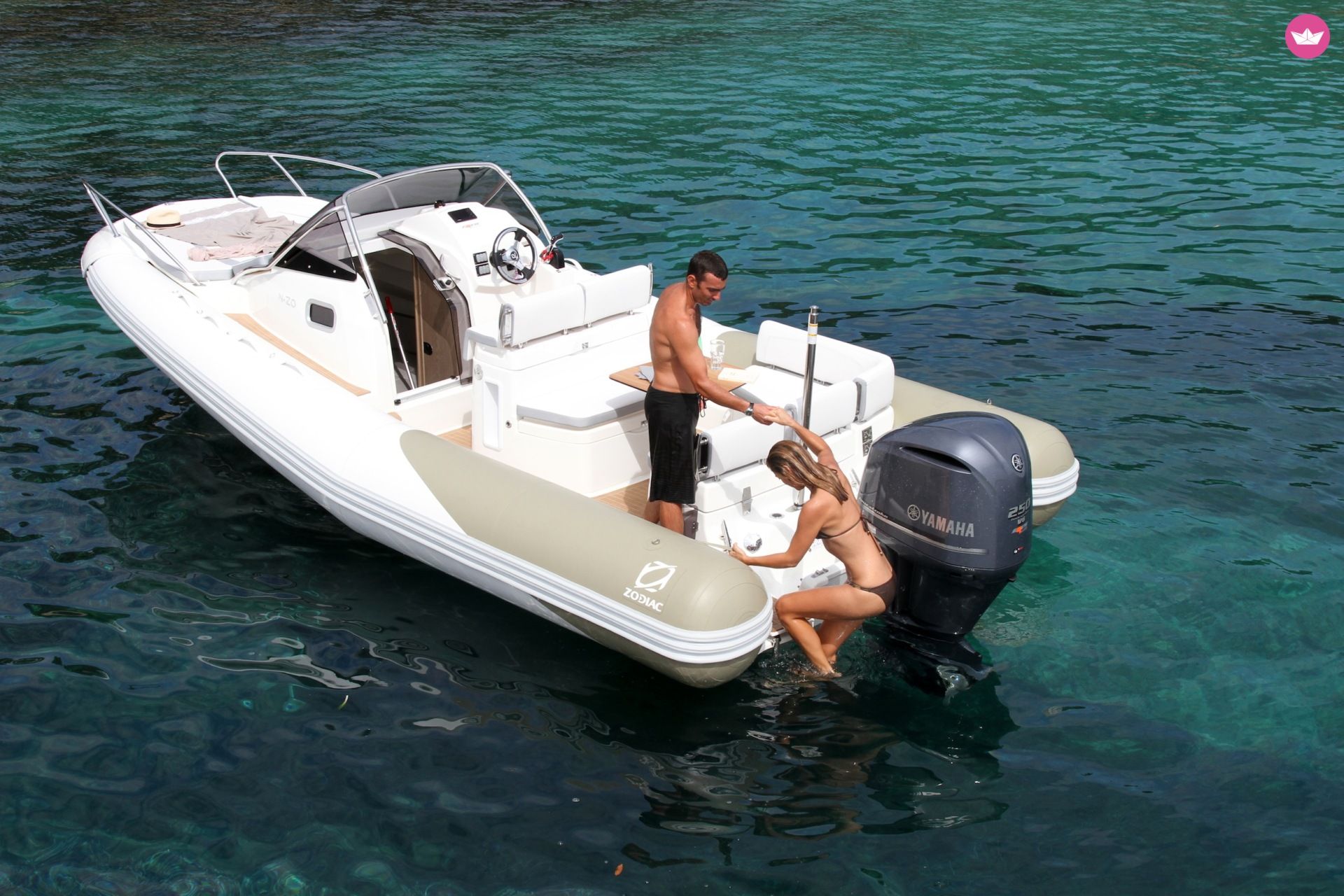 Semi-rigide ZODIAC NZO 300cv 2