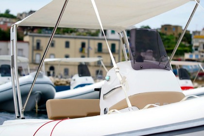 Noleggio Barca senza patente  2Bar 620 40cv Bacoli