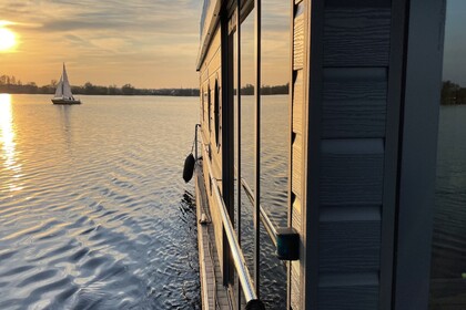 Χαλαρώστε σε αυτό το πλωτό