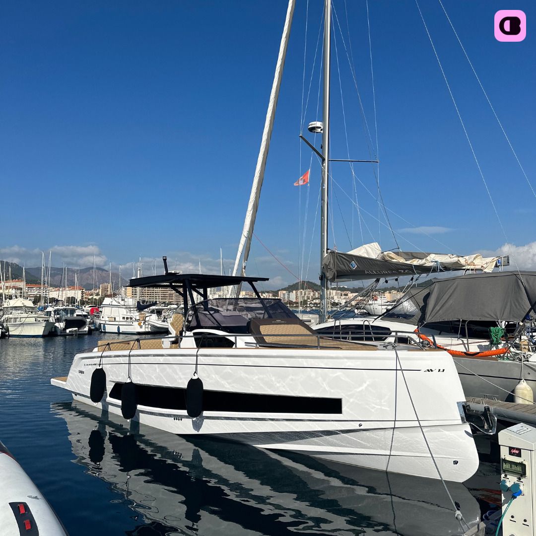 Bateau à moteur Salpa AVANT GARDE 1.1 600cv
