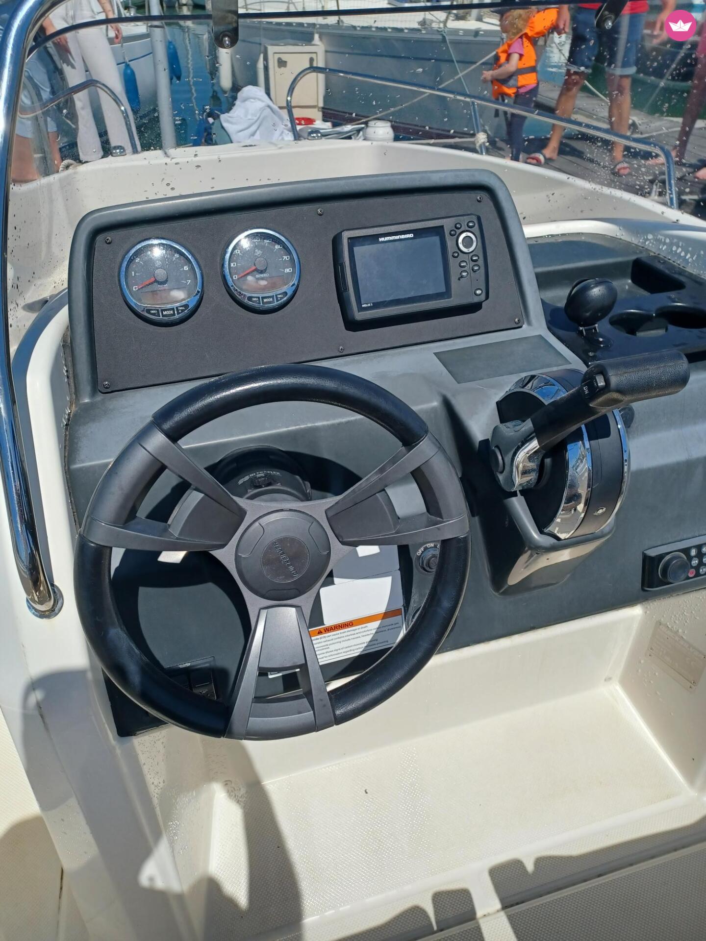 Bateau à moteur Quicksilver Activ 555 Open 100cv 3