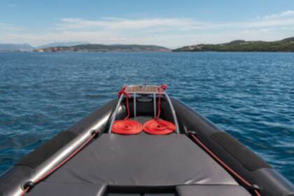 Verhuur RIB VALIANT 760 Sport Trogir