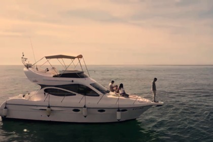 Hire Motorboat 650€, half-day/ 1300€ Full-day, 10 person max Majestic 390 Fuengirola