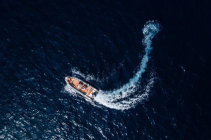 Charter Motorboat Tiger Marine 650 Open Vir