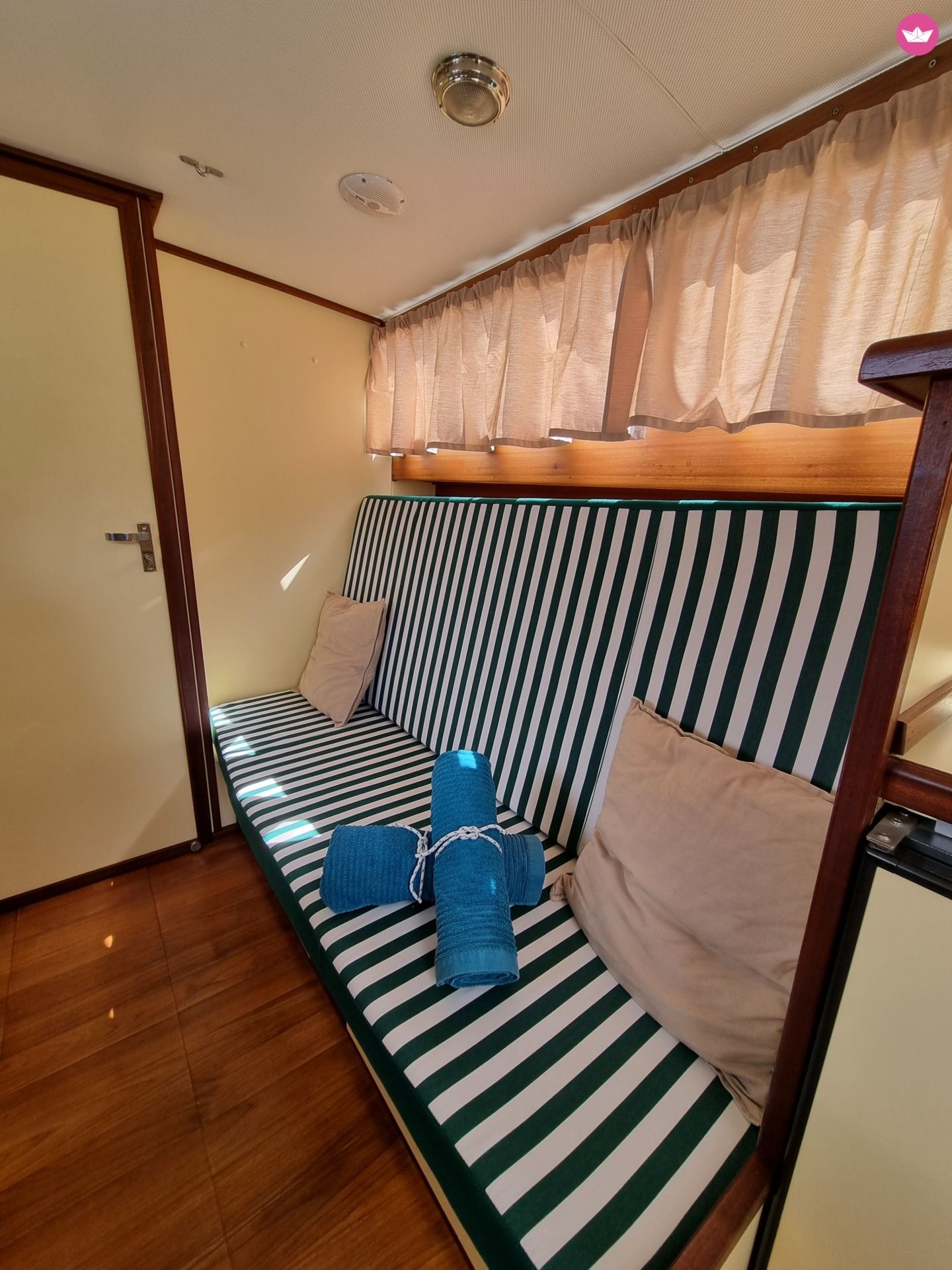 Chris Craft Commander 31