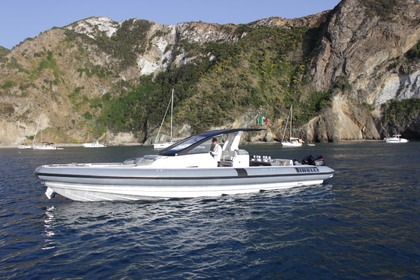 Noleggio Gommone Pirelli WALKAROUNDS 42 Porto Cervo