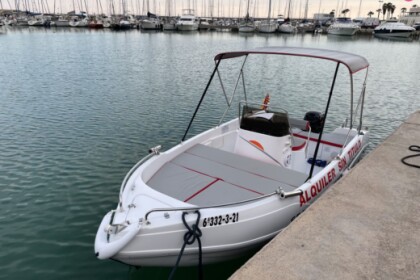 Verhuur Boot zonder vaarbewijs  Voraz 4.50 open Castelldefels